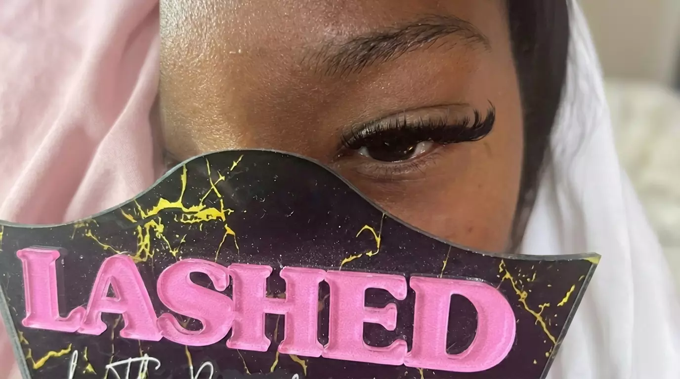 Effortless Beauty: Transform Your Look With Full Set & Fill-In Lashes