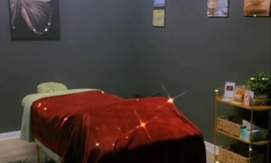 Image 4: Immerse in Tranquility: One 45, 60, or 75-Minute Deep Tissue Massage