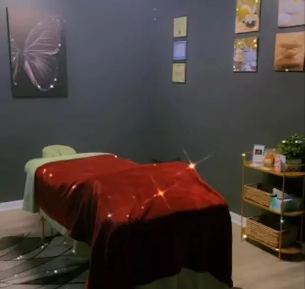 Immerse in Tranquility: One 45, 60, or 75-Minute Deep Tissue Massage