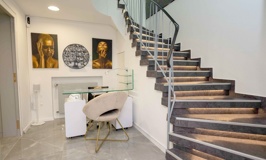 Image 9: Permanent Make-up inkl. Nachbehandlung für Lippen / Brauen für 1 Pers.