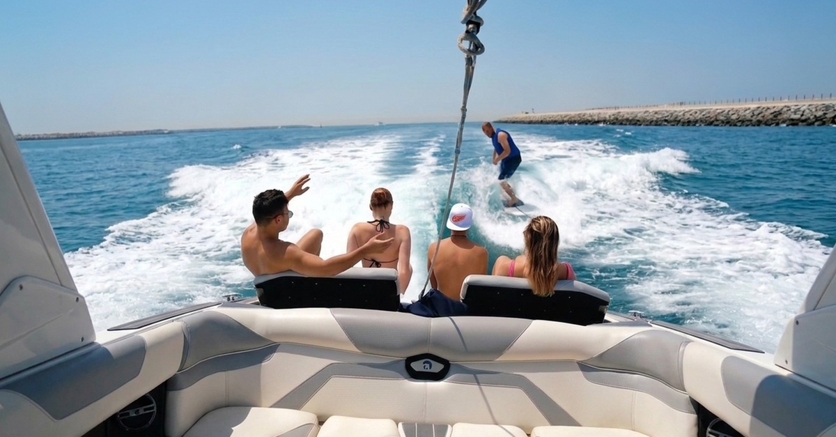 Dubai Wakesurf: Shared Or Private Boat Experience Dubai Wakesurf: Shared Or Private Boat Experience