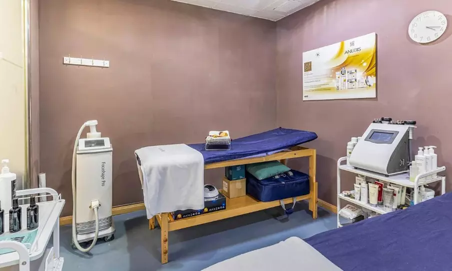 Presume de cuerpo reafirmado con 1 o 2 sesiones de HIFU en zona a elegir para 1, ahorra hasta un 52% - Image 4