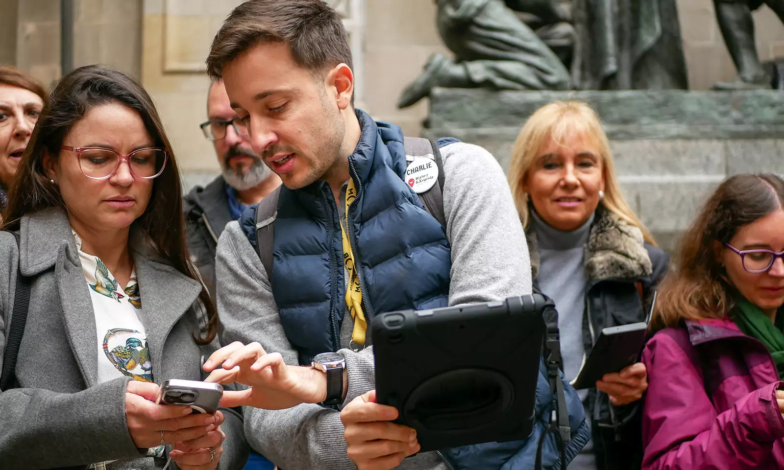 Tour guiado por Barcelona con opción a realidad aumentada y comida