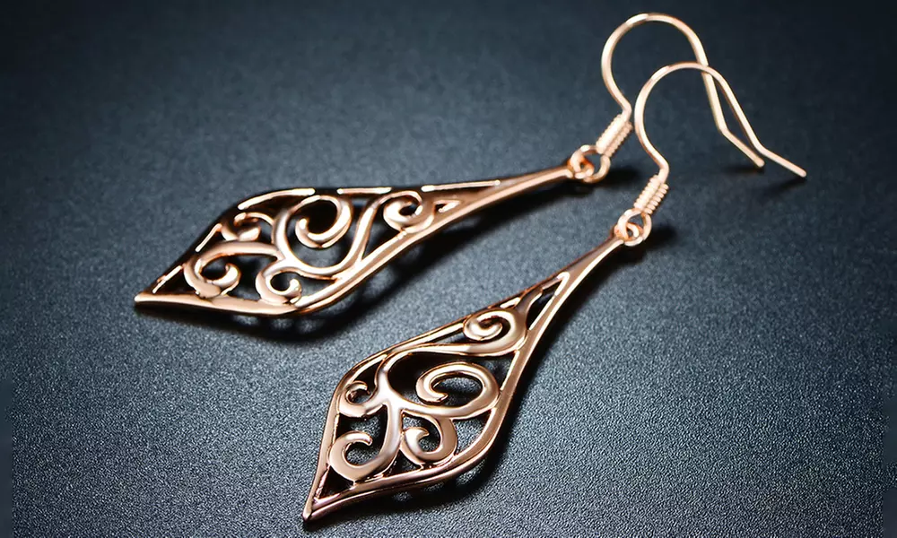 18-k Rose Gold Celtic Knot Dangling Earrings 