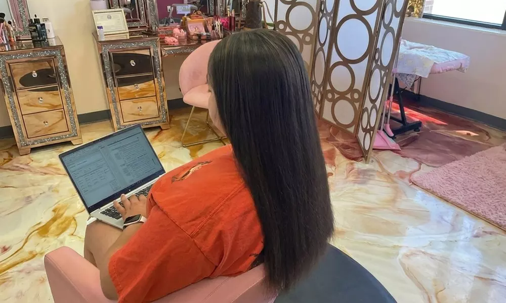 Professional Color & Highlights for a Dimension-Adding Look