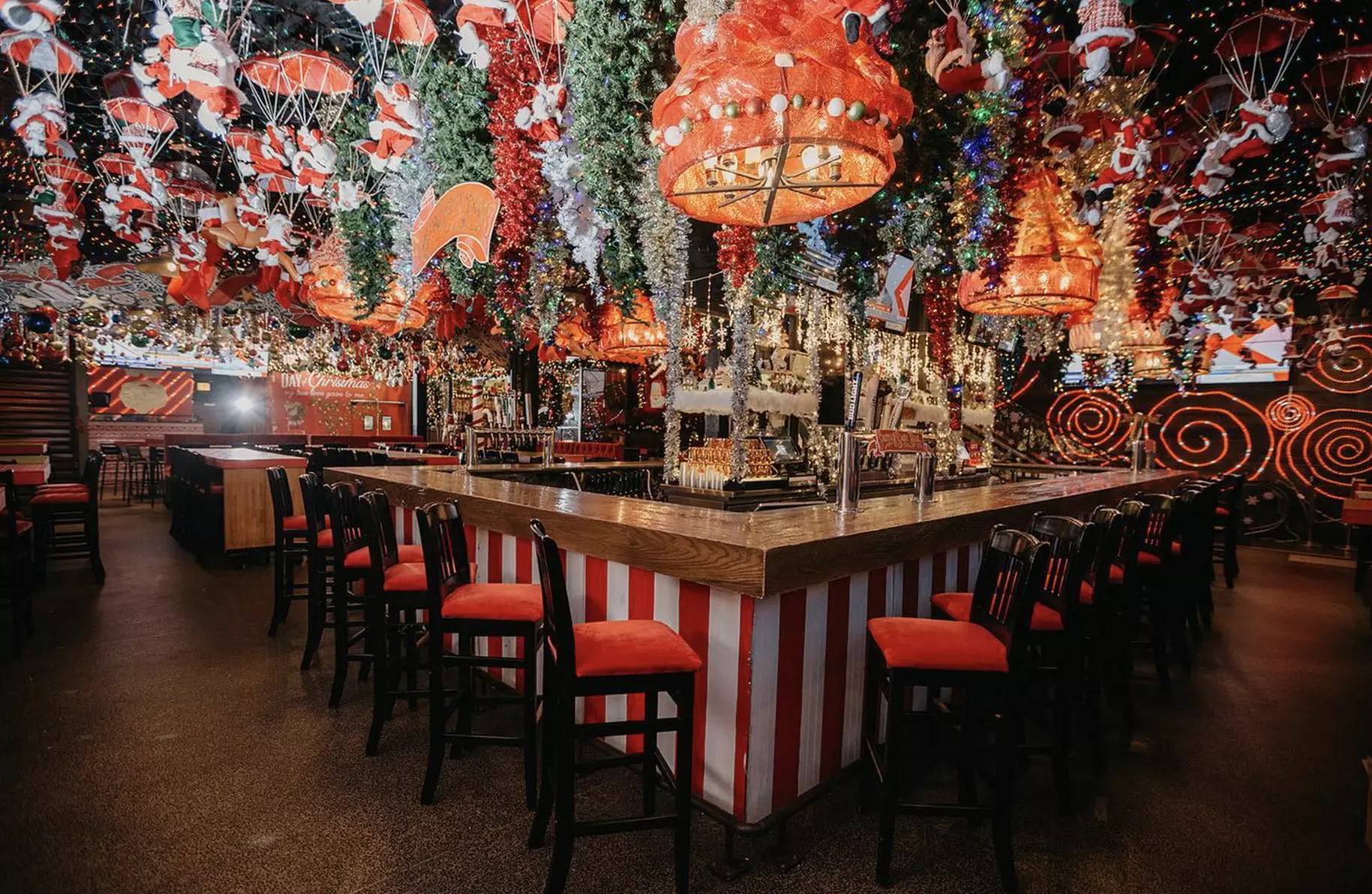 Holiday Pop-Up Bar Crawl to Christkindlmarket - Wrigleyville or River North