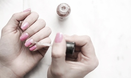 Beauté des mains OU des pieds avec pose de vernis semi-permanent