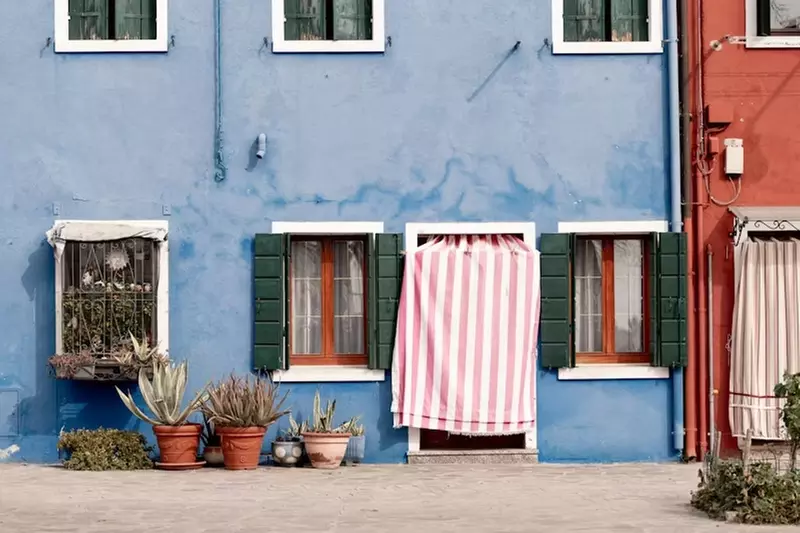 ✈ 6-Day Venice, Verona & Padua Trip w/ Air, Car & Hotel from Worldee