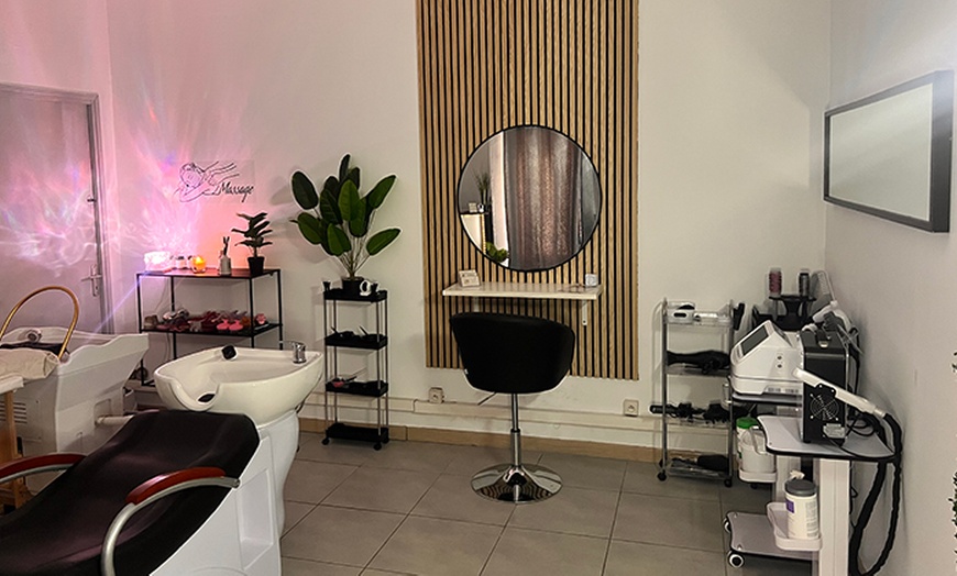 Image 4: Head Spa relaxant : 3 expériences de bien-être capillaire à découvrir