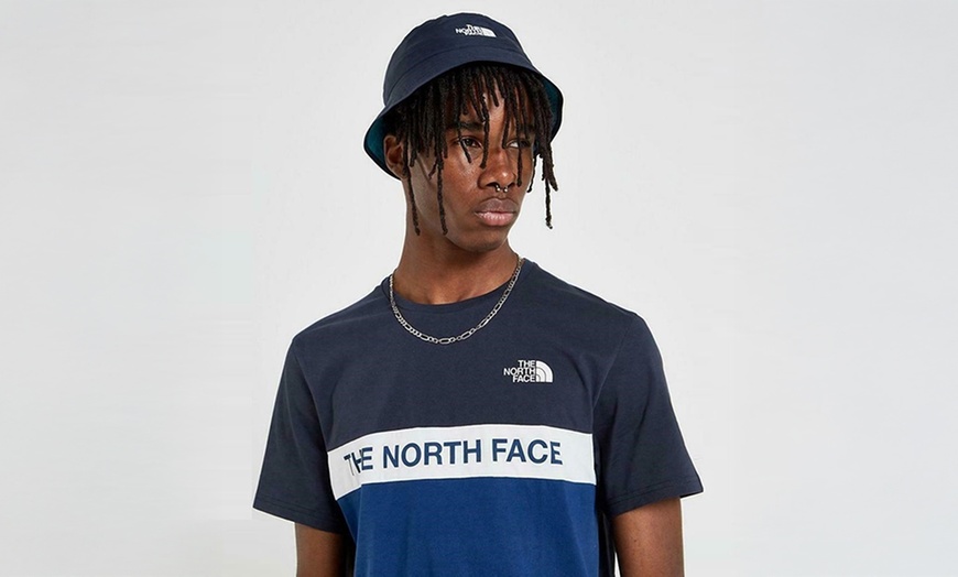 Image 8: The North Face Men's Woven Colour Block T-Shirt
