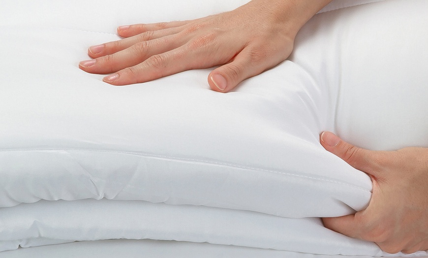 Image 3: Couette hypoallergénique 