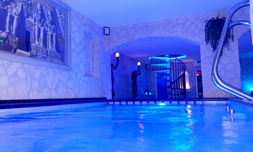 Image 4: Pure verwennerij in luxe privésauna met ontbijt, hapjes of pizza