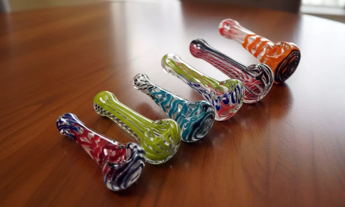 4'' Multi-Colored Glass Spoon Tobacco Handpipe with Grinder