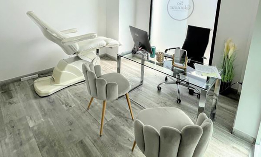 Image 4: Mejora tu cabello con 1 o 3 sesiones de mesoterapia capilar para 1