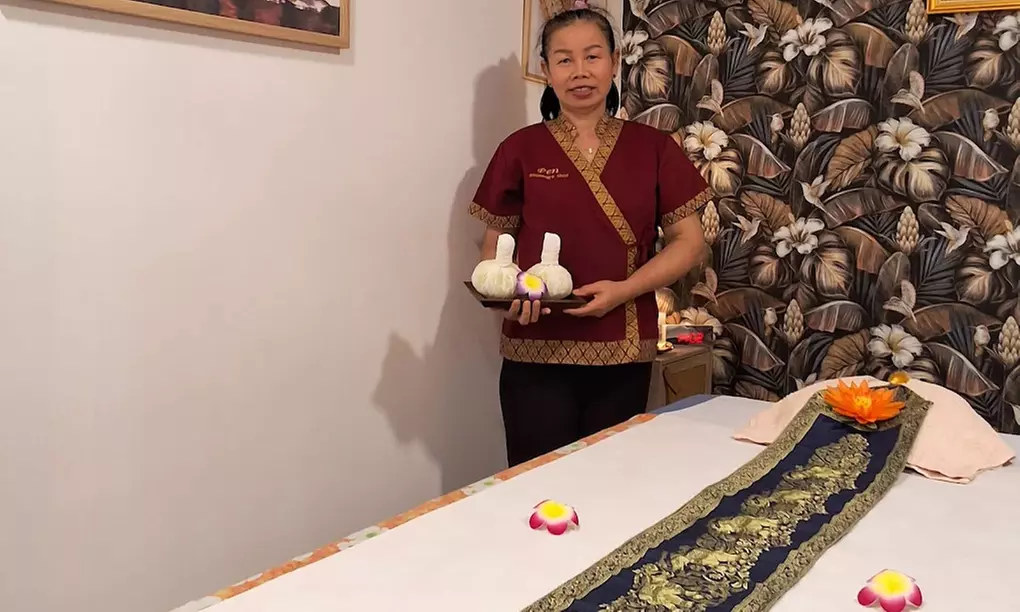 Massage thaï traditionnel au choix d'1h ou d'1h30 en solo ou duo