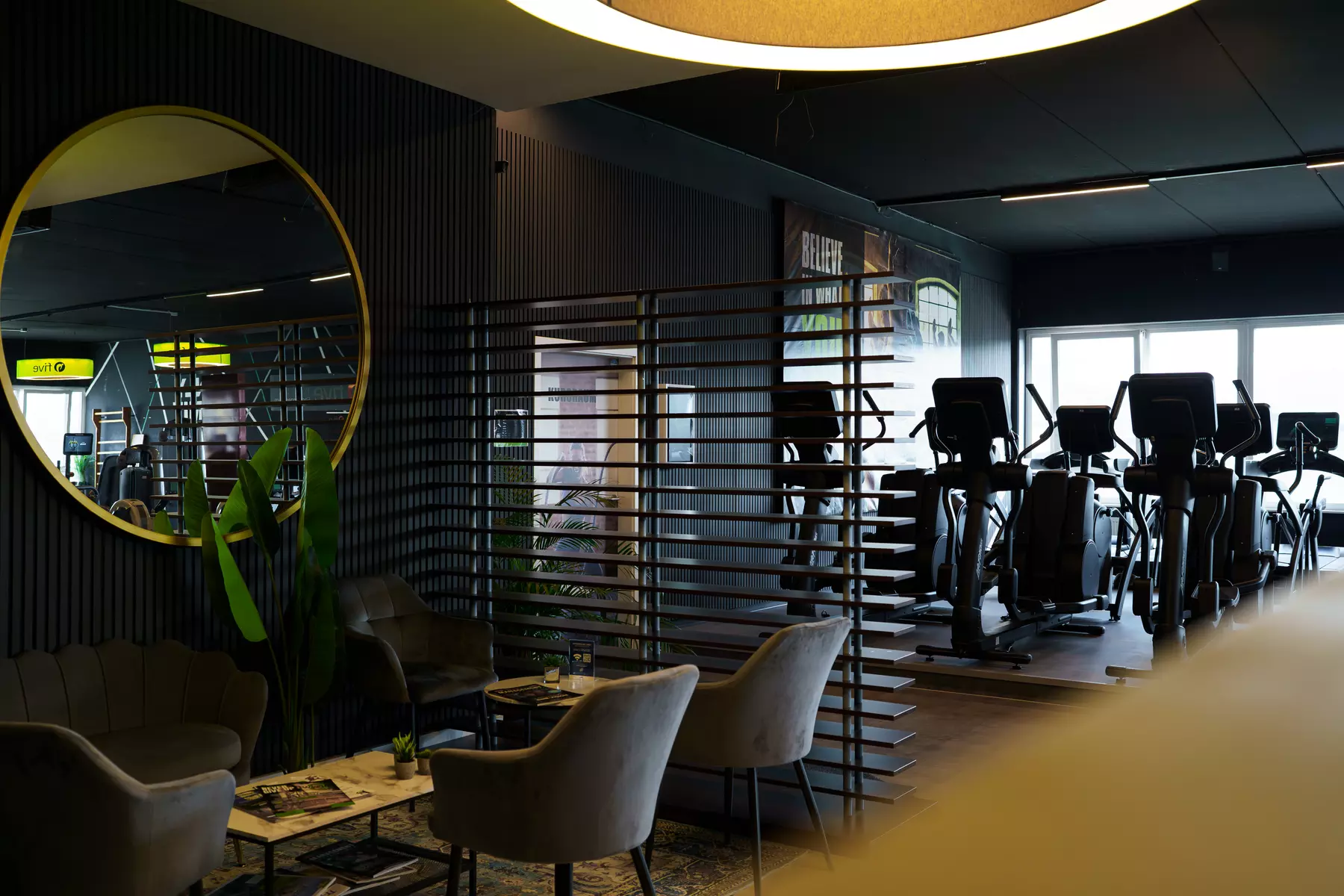 Tagesticket oder Monats-Abo für Training und Extras für 1 Person