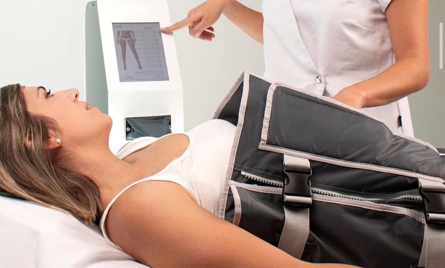Image 2: 3, 6 o 9 sesiones de presoterapia y radiofrecuencia para 1 persona 