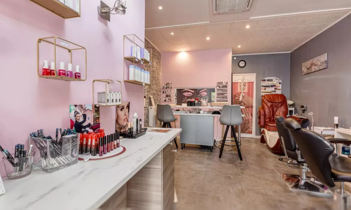 Extensions de cils : cil à cil, mixte ou volume russe