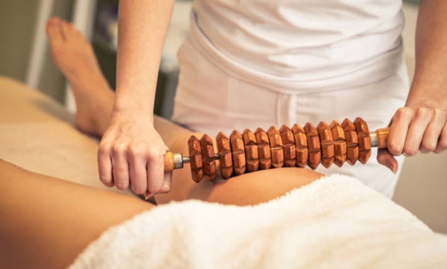 Image 8: Masajes de 30 o 45 minutos a elegir con opción a ritual relax