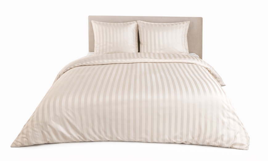 Image 2: Set di biancheria da letto in raso di microfibra