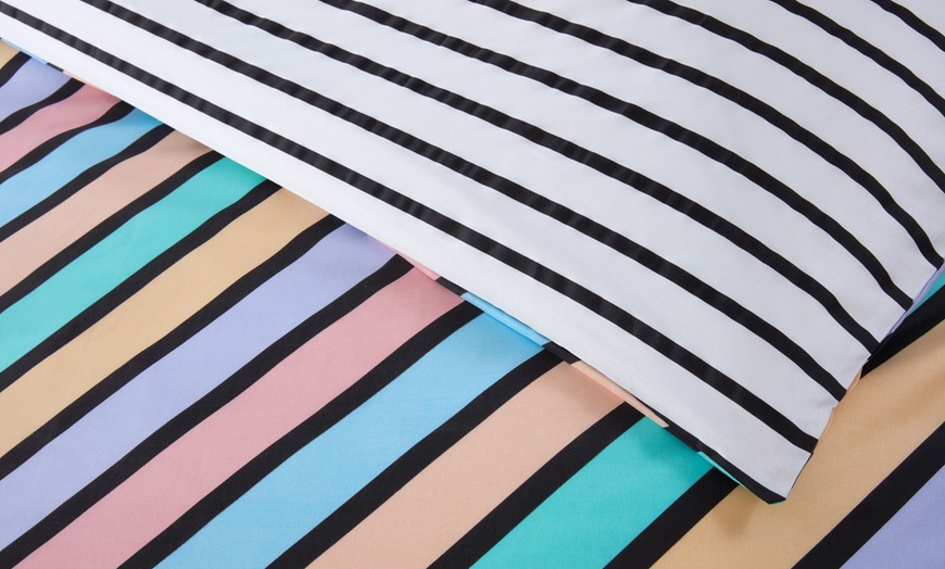 Image 5: Stripe Reversible Duvet Set