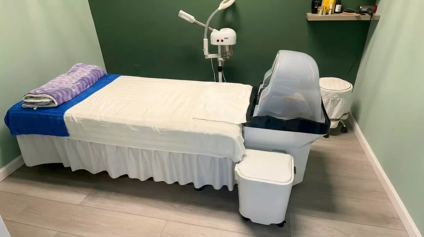 Tension-Release Ritual, Water-Vacuum Pore Cleaning Ritual or Head Spa