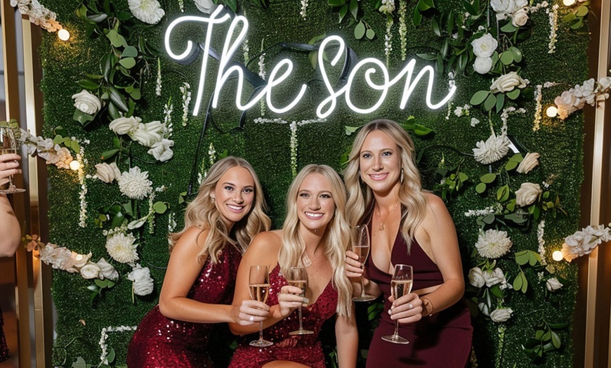 Image 6: Custom Neon Sign