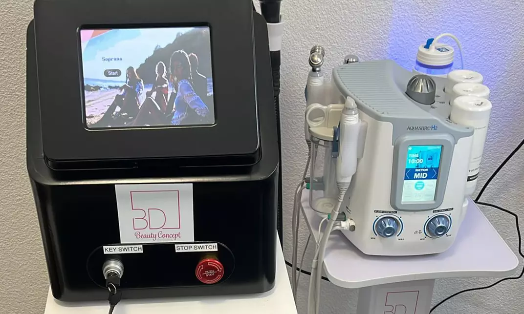 Kosmetisches Zahn-Bleaching, opt. Auffrischungsbehandlung, für 1 Pers.