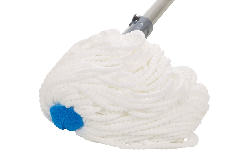 Image 4: Extendable Microfibre Floor Mop