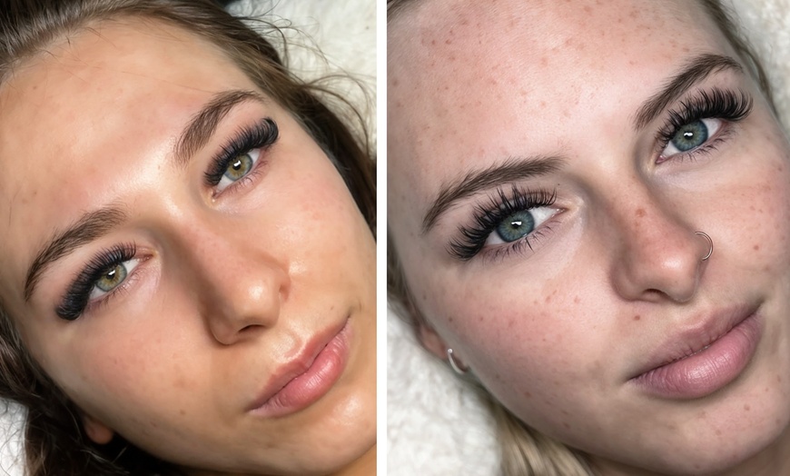 Image 2: Get Glamorous: Premium Classic, Hybrid, or Volume Eyelash Extensions