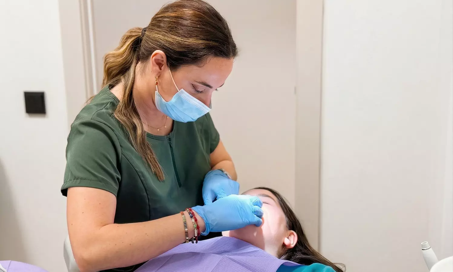 Higiene dental con opción a blanqueamiento LED para 1 persona