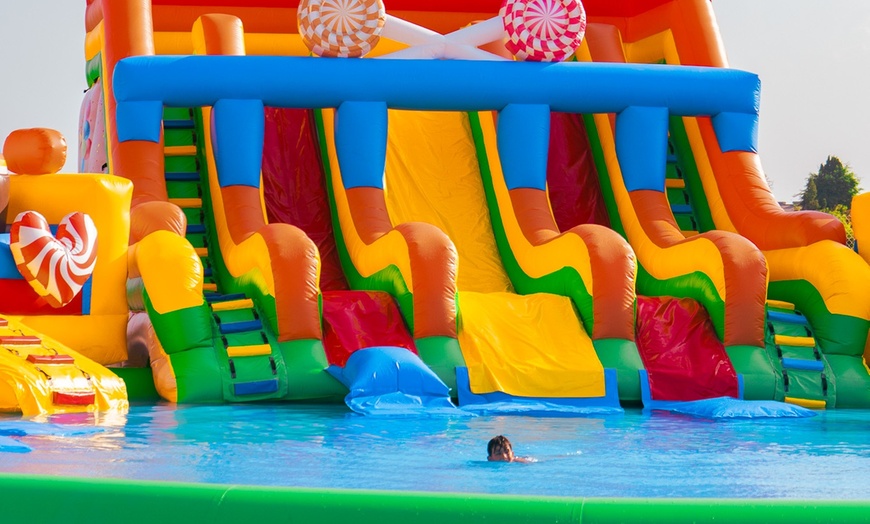 Image 9: Parque acuático Wow: entrada para niño o adulto, junto al C.C. Bonaire