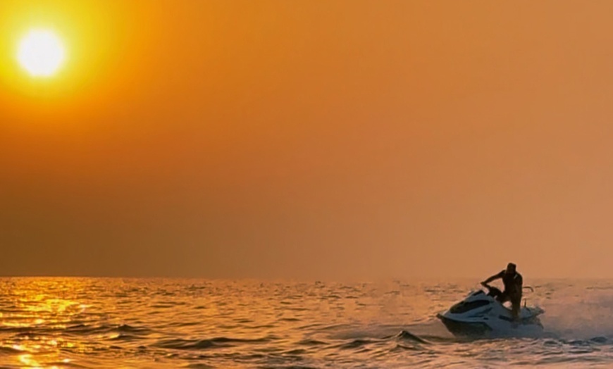 Image 4: Thrilling Adventure: 30, 45 or 60-Min Ride on High-Performance Jet Ski