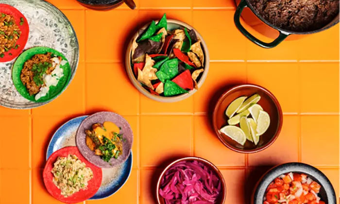 Menú de 10 tacos para 2 personas a elegir con bebida opcional