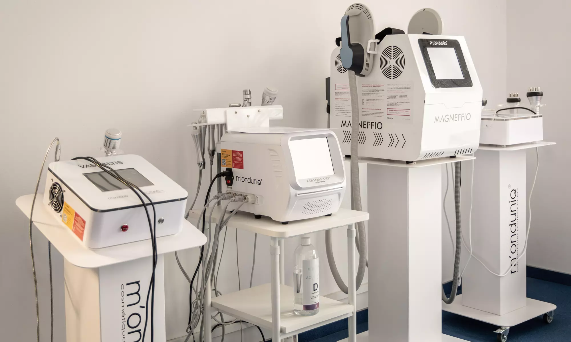 Fotoodmładzanie laserem i zamykanie naczynek dla pięknej skóry