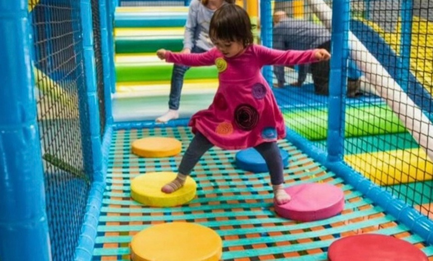 Image 3: SAVE NOW! 50% off Portland Attractions Pogo Pass