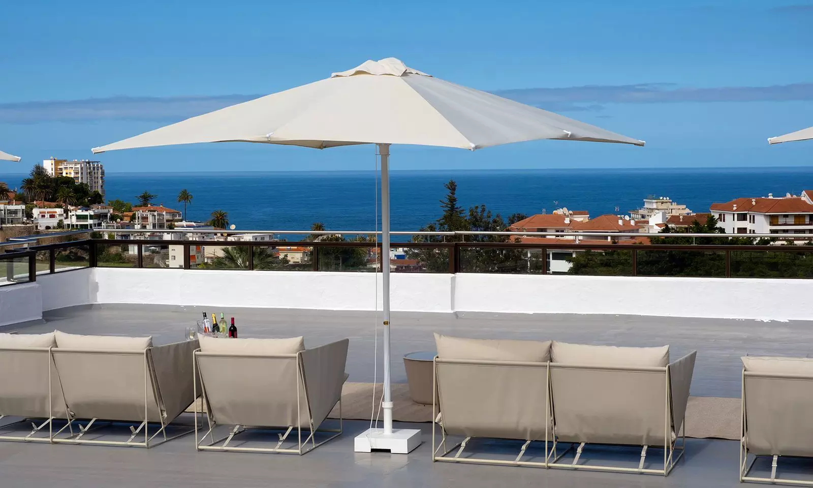 Daypass con desayuno y almuerzo 2 o 4 personas, semana o fin de semana