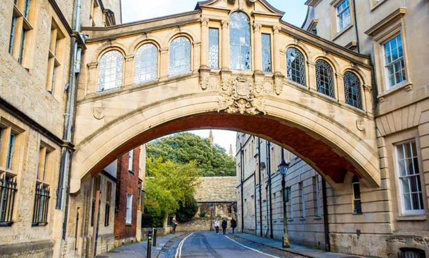 Image 6: Explore Oxford & Cambridge: A Family-Friendly Bus Tour