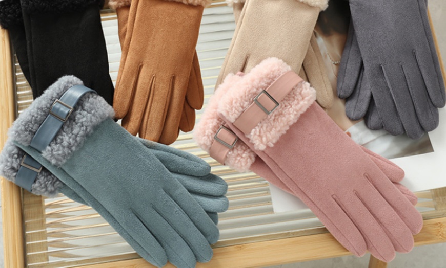 Image 2: Women's Touch Screen Winter Warm Gloves