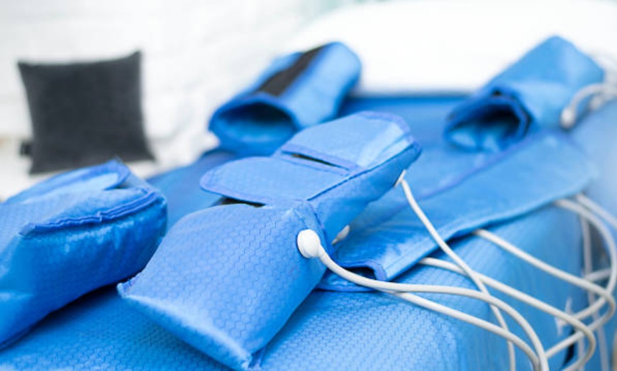 Image 9: 3, 6 o 9 sesiones de presoterapia y electroestimulación muscular