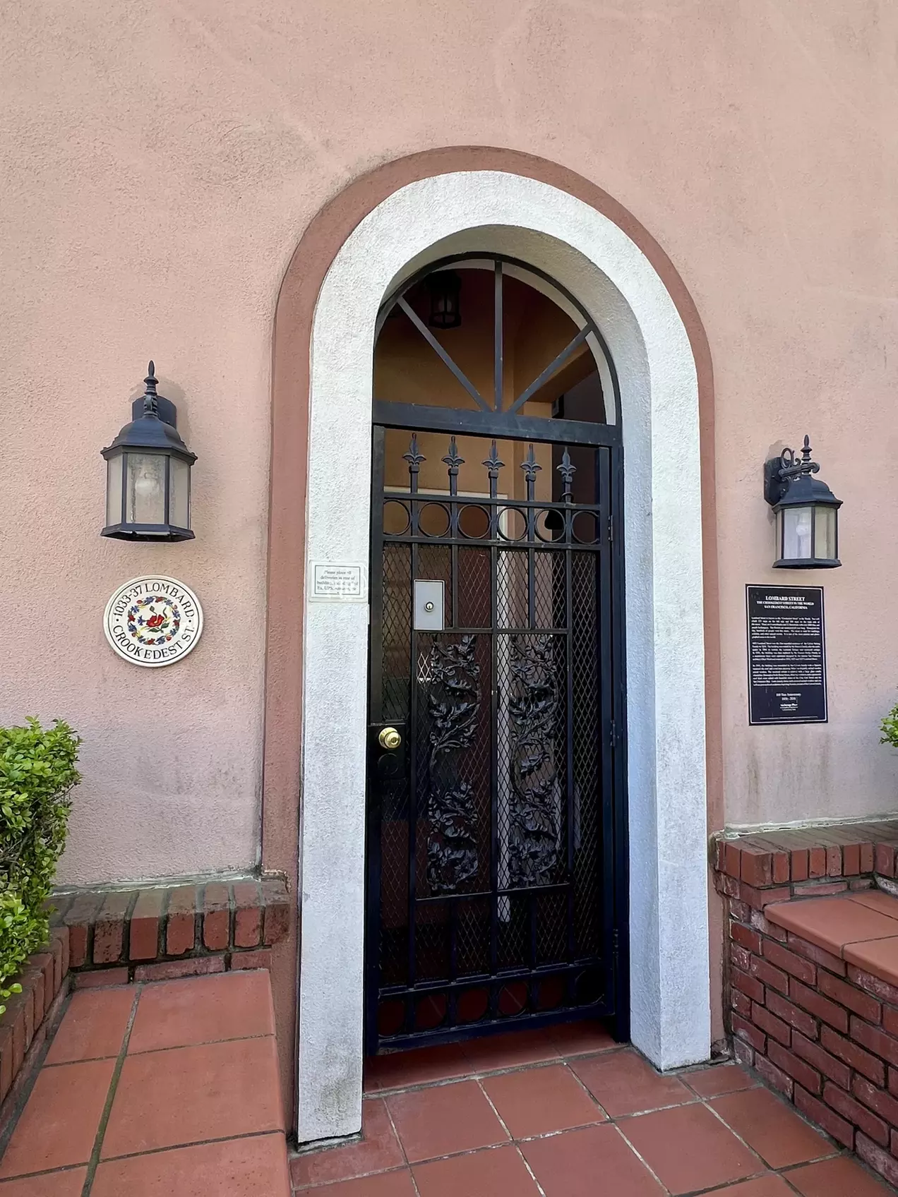 ✈ America’s Great West: A National Parks Expedition from Worldee