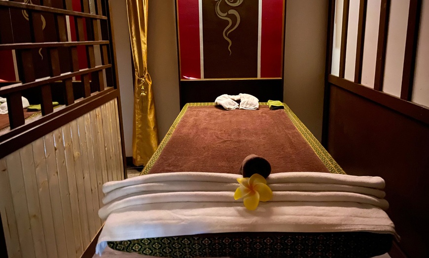 Image 2: 60 oder 90 Min. Thai-Massage für 1 Person