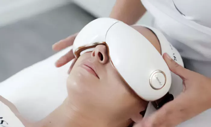 Tratamiento fitobiológico facial con microcorrientes galvánicas y más