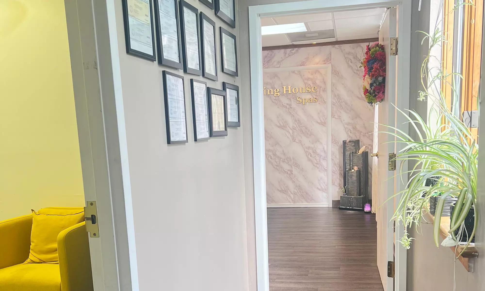 60 Min Choice of Massage or Couples Massage or 90 Min Swedish Massage