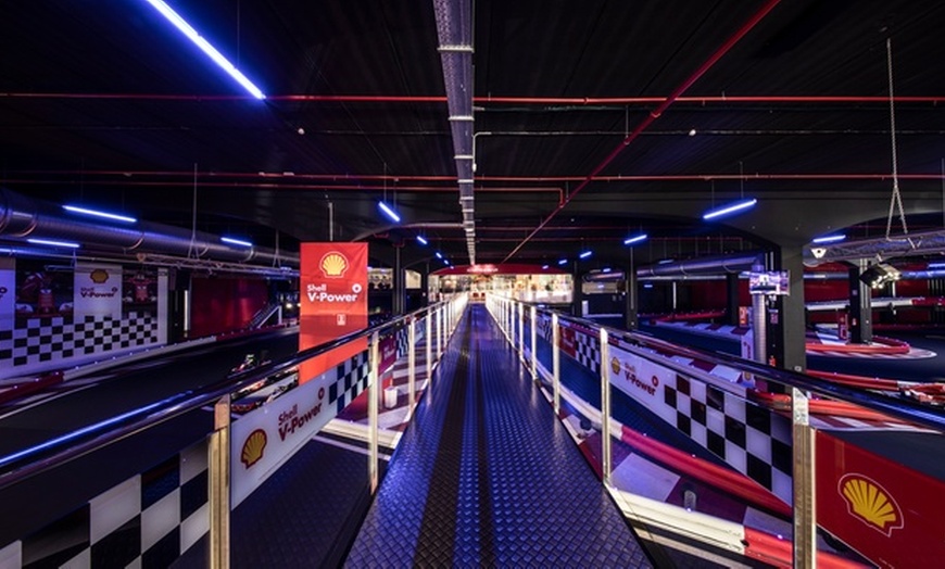 Image 2: Karting indoor de 10 minutos para 1, 2 o 4 personas en Racing Dakart