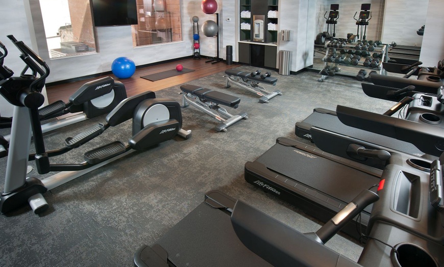 Image 9: Member-Only Deal: Fairfield Inn & Suites Pittsburgh Downtown