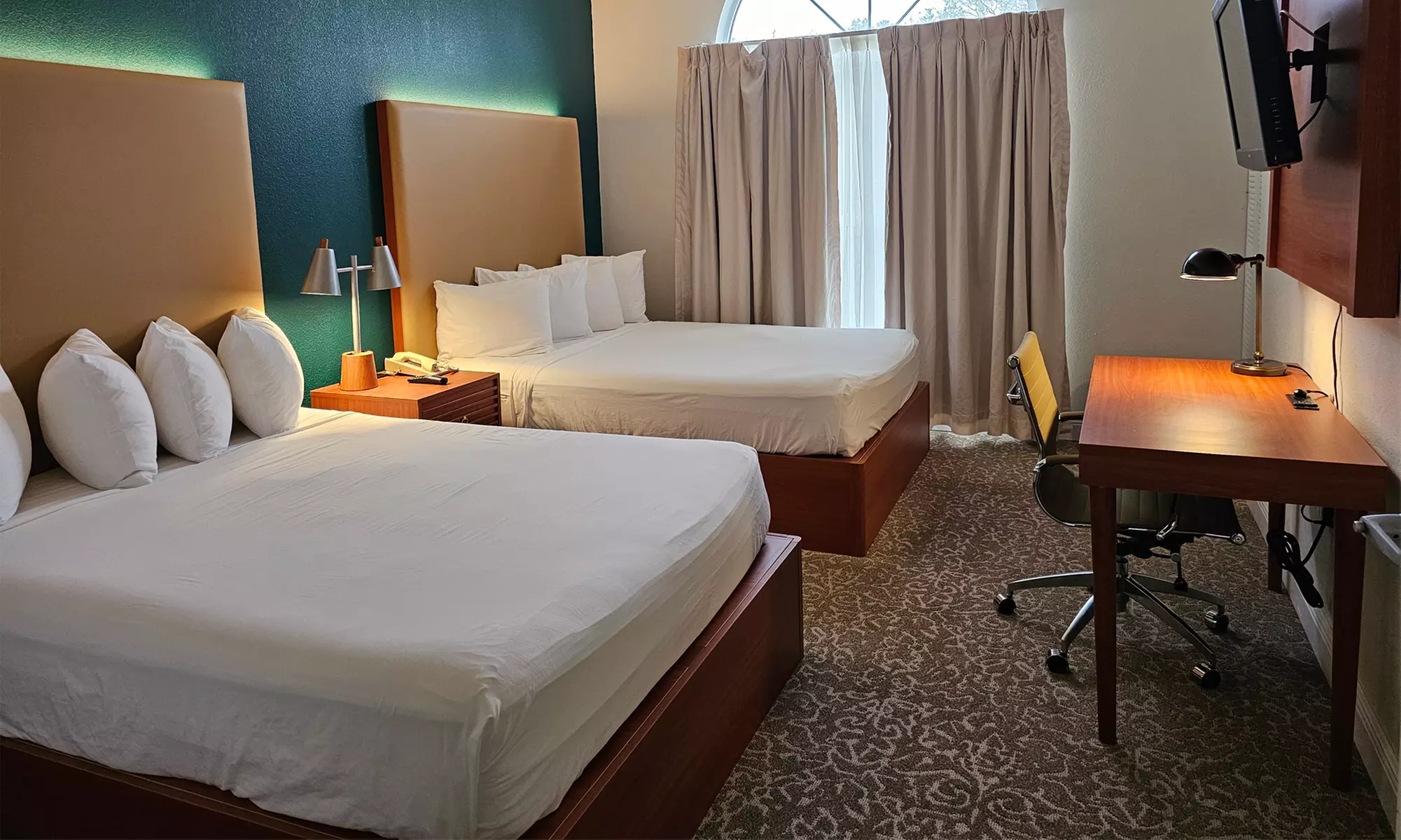 Orlando Hotel near Theme Parks - Perfect Stay!