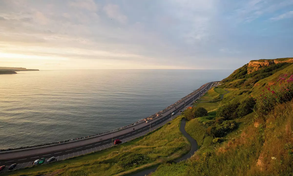 Scarborough: Seaview Double Room w/ Optional Breakfast, Dinner & More