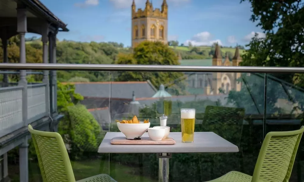 Devon: 1-3 Nights stay with Dining & Breakfast Options