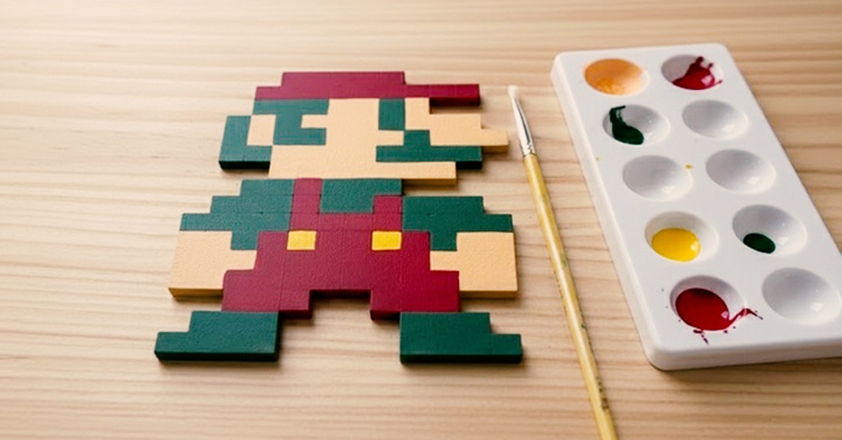 Taller de pintura y creatividad en Sevilla para personalizar un neceser o crear Pixel Art de Super Mario